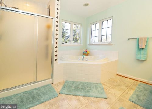 164 Pebble Beach Dr, Charles Town WV  25414-4074 exterior