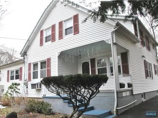 566 High St, Closter NJ  07624-2625 exterior