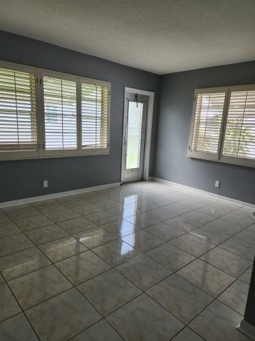 111 9th St, Boynton Beach FL  33426-4755 exterior