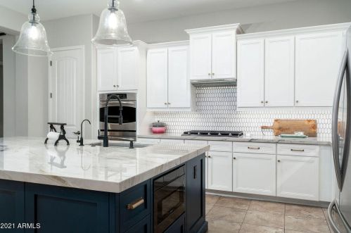 3452 Comstock Dr, Gilbert AZ 85296-1899 exterior