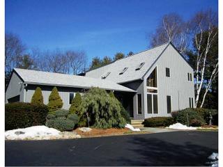 7 Sylvia Ln, Lincoln, RI 02865-4511