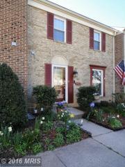 9413 Candleberry Ct, Springfield, VA 22015-3251