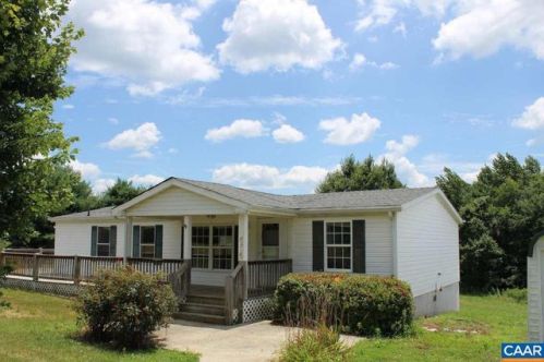 656 Branch Rd, Scottsville, VA 24590-4376