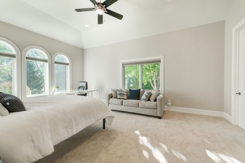 1410 Bristlecone Dr, Chenequa WI  53029-8653 exterior