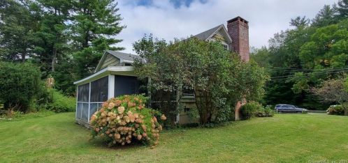 11 Indian Mountain Rd, Lakeville, CT 06039-2001
