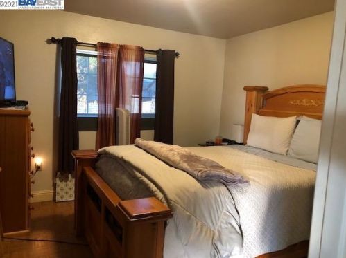 2220 84th Ave, Oakland, CA 94605-3424