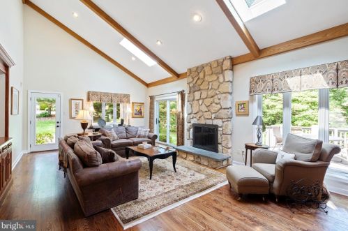 288 Huntsman Ln, Blue Bell PA  19422-2818 exterior