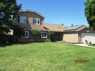 595 Lincolnwood Cir, Lemoore, CA 93245-3370