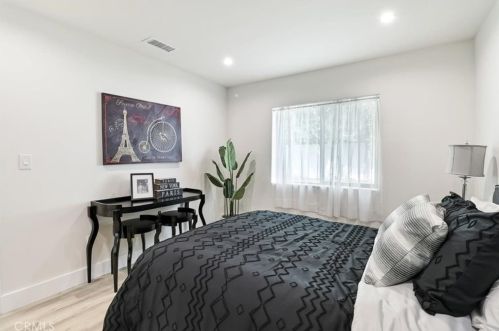 295 Poppyfields Dr, Altadena CA  91001-4837 exterior