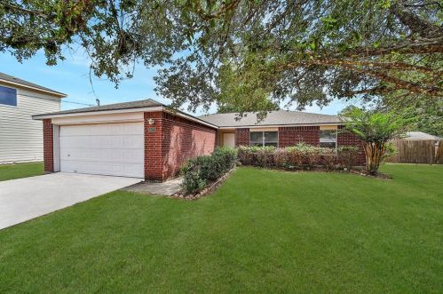 16221 Setting Sun Ct, Conroe TX  77302-5541 exterior