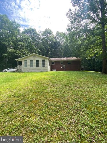 7714 Po River Dr, Spotsylvania, VA 22551-2728
