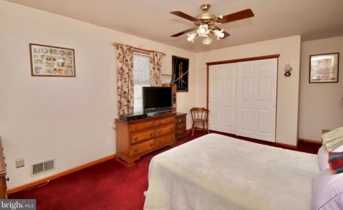 2503 Pennsylvania Ave, West Deptford NJ  08096-4753 exterior