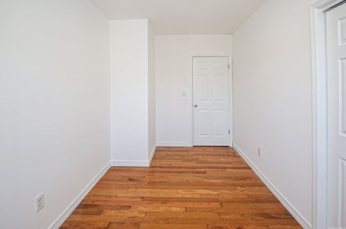 69-04 Bch Channel Dr, Far Rockaway NY  exterior