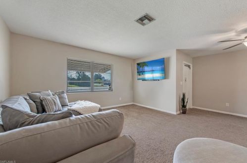 17 Alabama Rd, Lehigh Acres FL  33974-9461 exterior