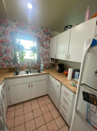 2923 11 Ct, Cape Coral FL  33914-5622 exterior