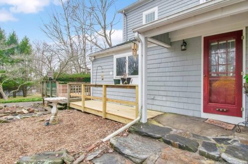 51 Barnum Rd, Danbury, CT 06812-2646