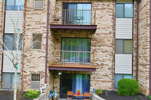 12 Woodland Hills Dr, Newport, KY 41071-5474