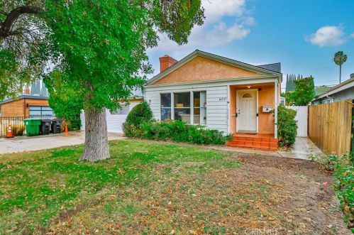 14537 Hesby St, Van Nuys, CA 91403-1712