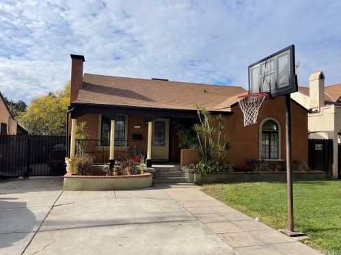 2716 G St, San Bernardino, CA 92405-3352