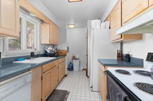 1567 Maloa St, Menasha WI  54952-1219 exterior