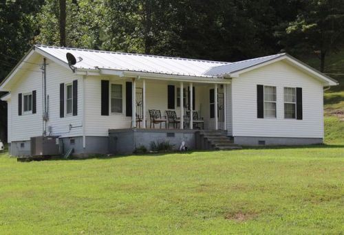 1117 King Rd, Fairfield, TN 37033-1911