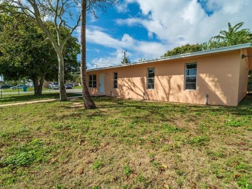 3301 Orange St, Boynton Beach, FL 33435-1624