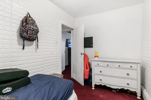 1040 Langham Ave, Camden NJ  08103-2735 exterior