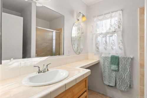 1476 Vicksburg Dr, El Cajon CA  92021-3522 exterior