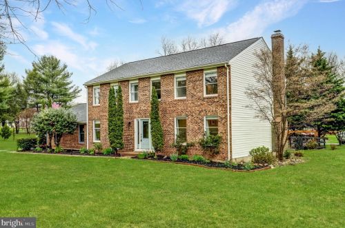 14182 Wyngate Dr, Gainesville, VA 20155-1125