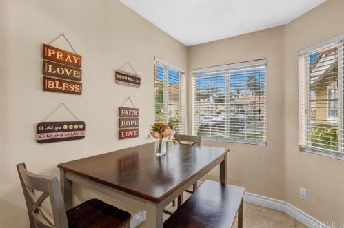 40110 Cannes Ct, Temecula CA  92591-1634 exterior