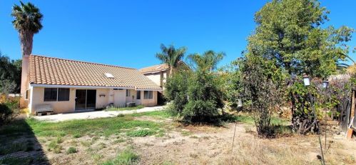 166 Nebraska St, Lake Elsinore CA  92530-1861 exterior