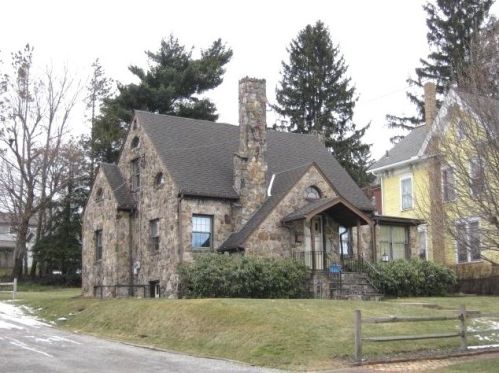 685 Broadway St, Rockwood, PA 15557-1012
