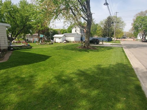 2737 Hamilton St, La Crosse, WI 54603-1666