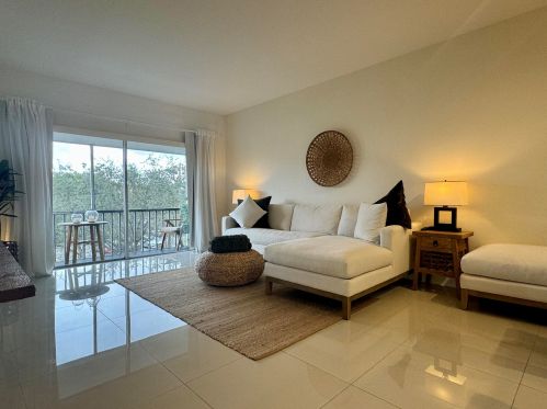 290 Palmetto Park Rd, Boca Raton, FL 33432-3768