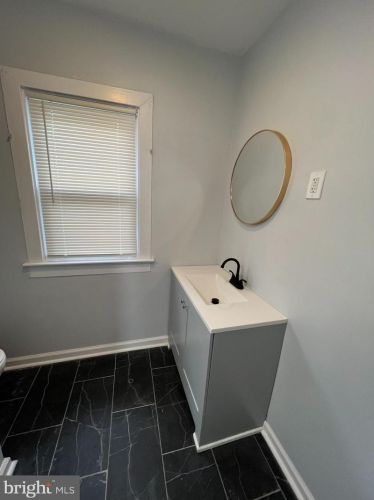 820 Bergen St, Gloucester NJ  08030-1541 exterior