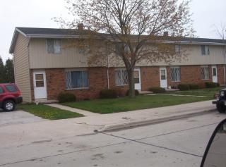 3727 Parkway Blvd, Two Rivers, WI 54241-1352