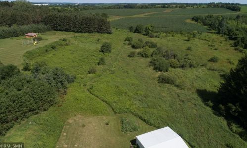 1748 30th Ave, Hammond WI  54015-5215 exterior