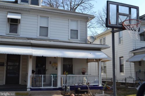 302 Oak St, Harrisburg, PA 17109-3716