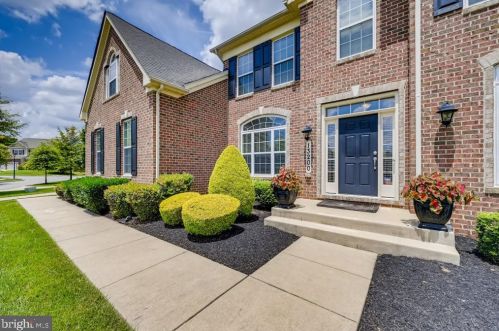 13200 Arriba Greenfields Dr, Bowie, MD 20720-6333