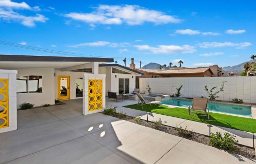 52152 Avenida Alvarado, La Quinta CA  92253-3229 exterior