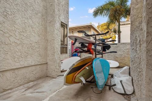 1155 Pacific Beach Dr, San Diego CA  92109-5149 exterior