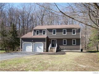 249 Pinewood Trl, Bridgeport, CT 06611-3315