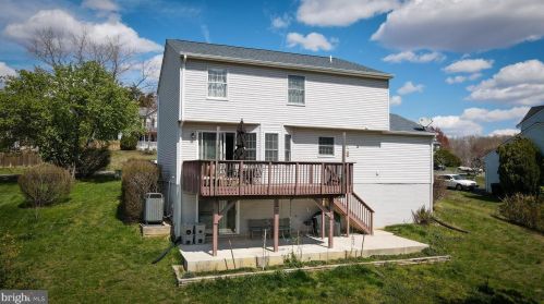 6608 Farmstead Ln, Fredericksburg VA  22407-1703 exterior
