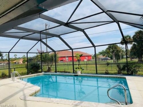 1665 Country Clb Pkwy, Lehigh Acres FL 33936-0053 exterior