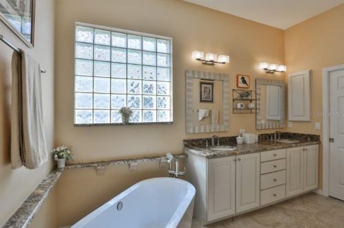 823 Symphony Isles Blvd, Ruskin FL  33572-2743 exterior