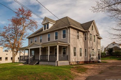 22 Locust St, Manchester, CT 06040-5133