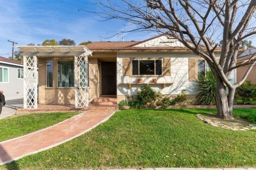 2423 Allred St, Lakewood, CA 90712-3362