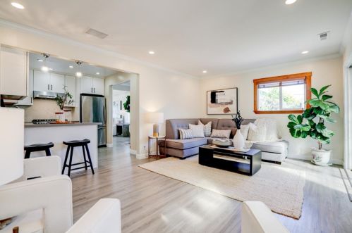 101 De Soto Way, San Bruno CA  94066-4719 exterior