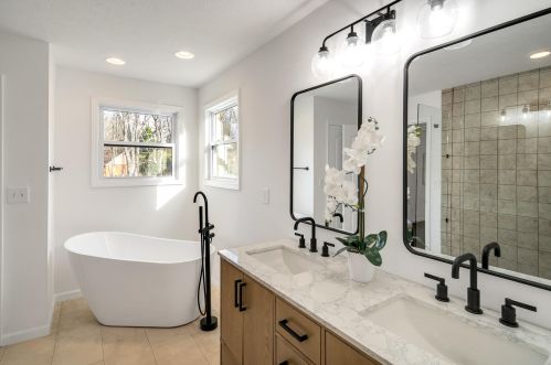 450 Pickett Dr, Covington KY  41011-1861 exterior