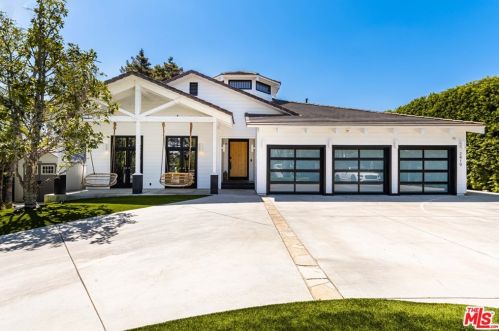 2419 Santiago Dr, Newport Beach, CA 92660-3649